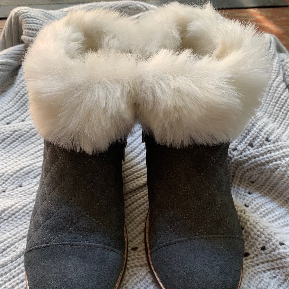 SOLD ON CROSS POST Janie and Jack Moonlight Garden booties